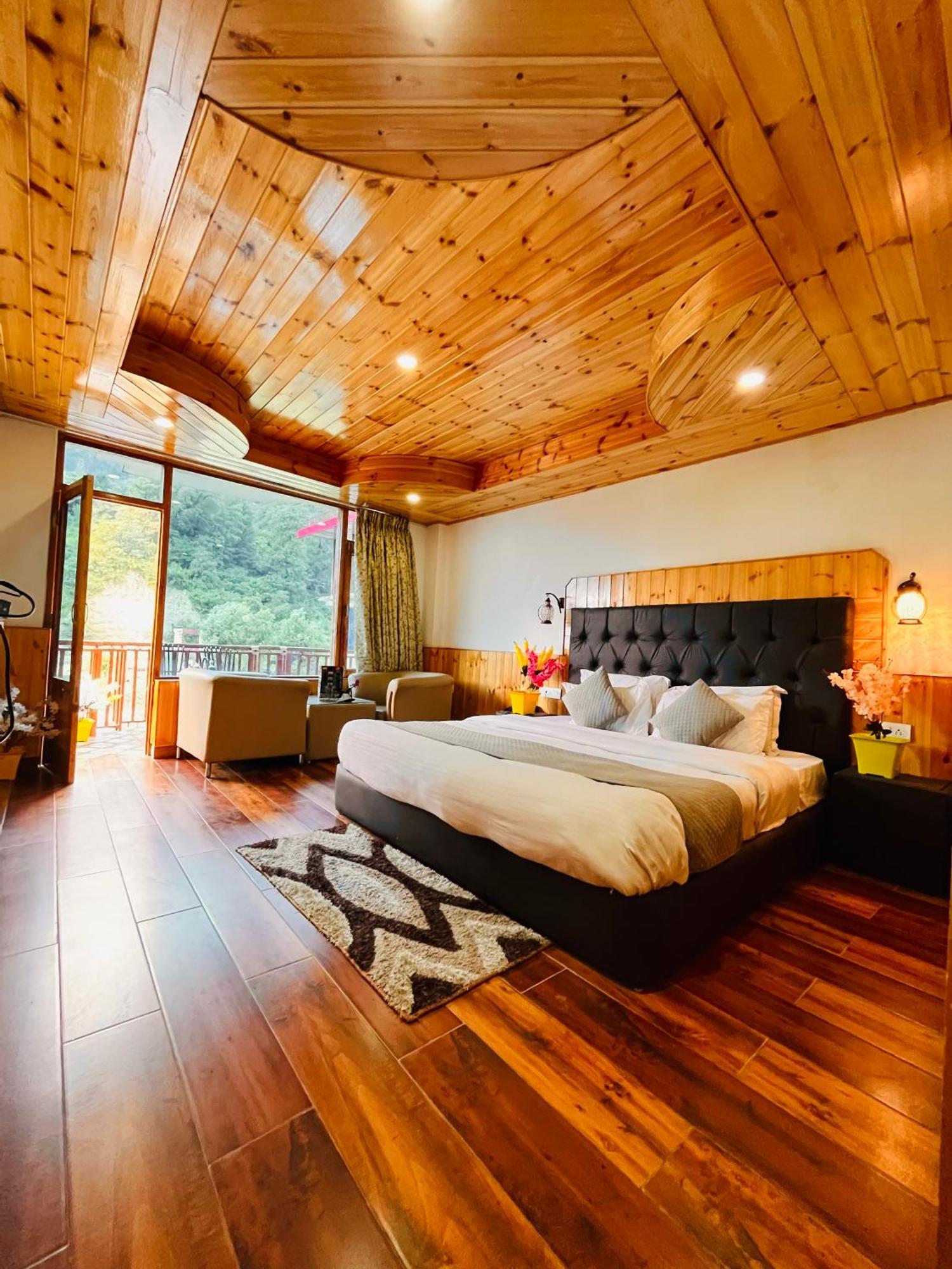 Himalayan Hill Queen Resort, M98160-43400 Manali (Himachal Pradesh)