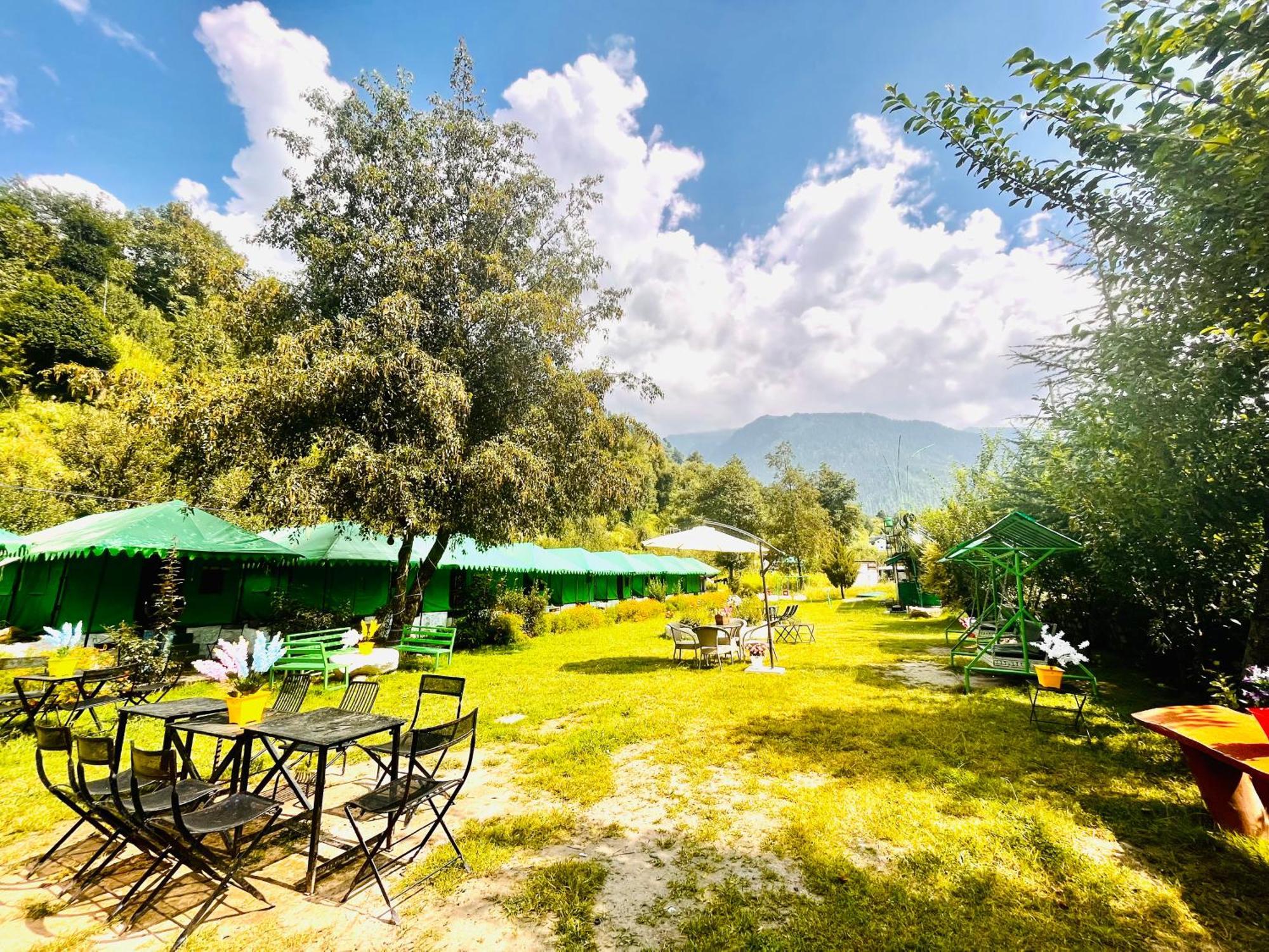 Himalayan Hill Queen Resort, M98160-43400 4*