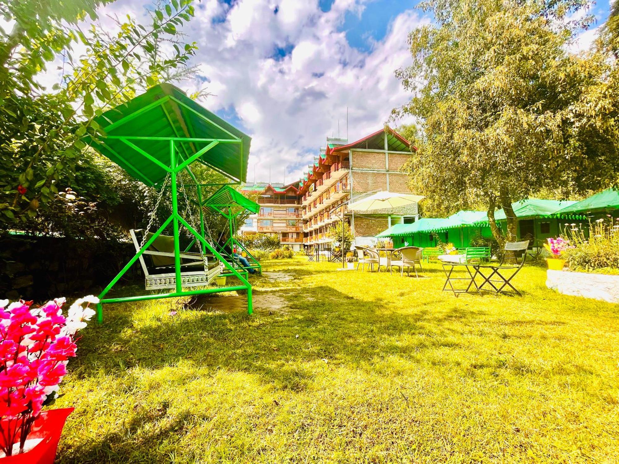 Himalayan Hill Queen Resort, M98160-43400 Manali (Himachal Pradesh)