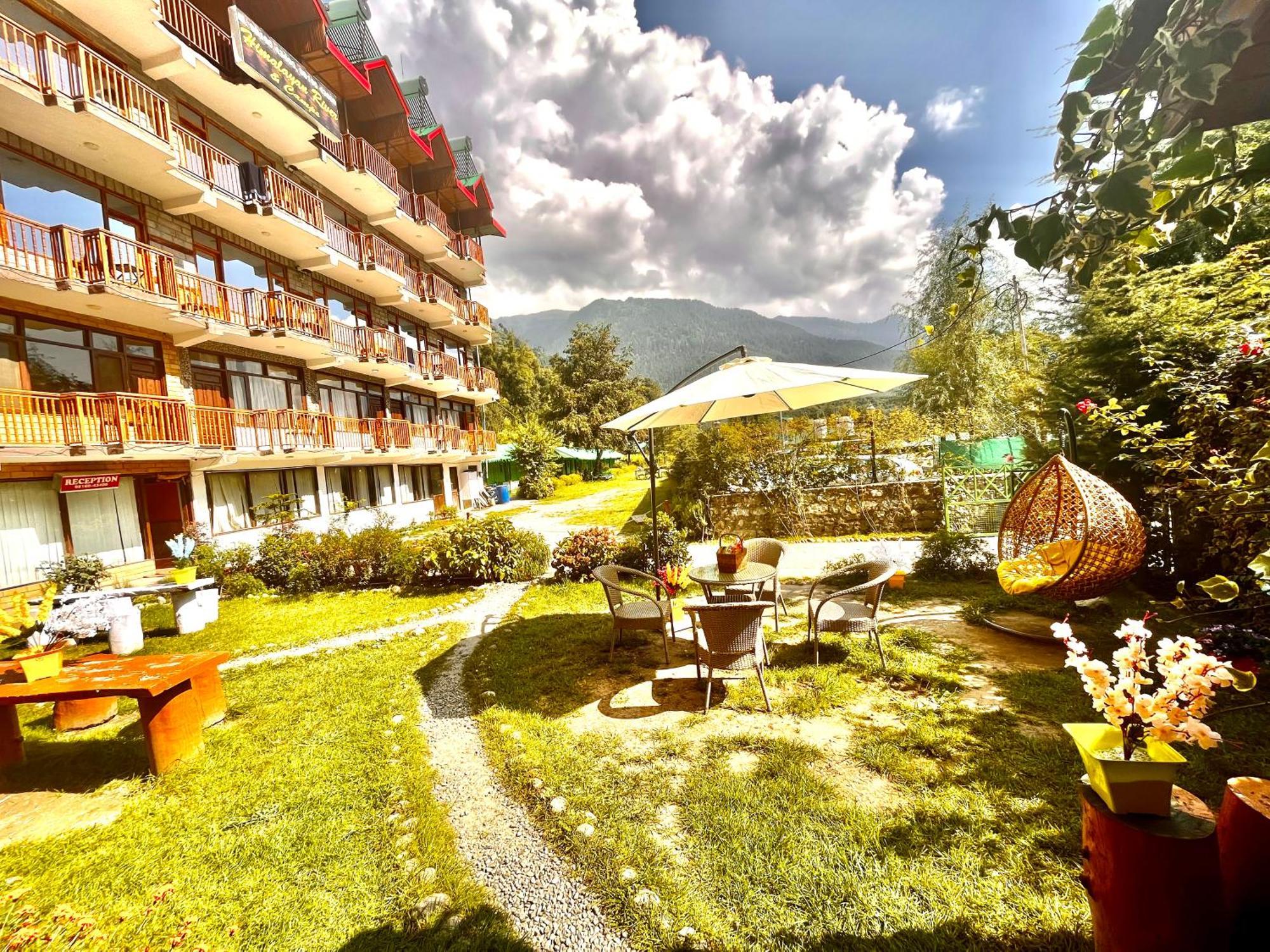 Himalayan Hill Queen Resort, M98160-43400