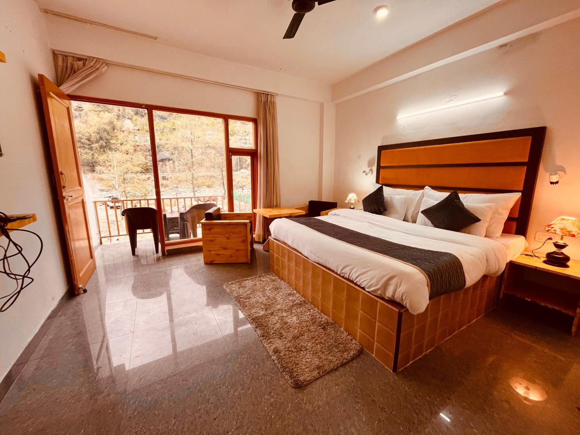 Himalayan Hill Queen Resort, M98160-43400 4* Manali (Himachal Pradesh)