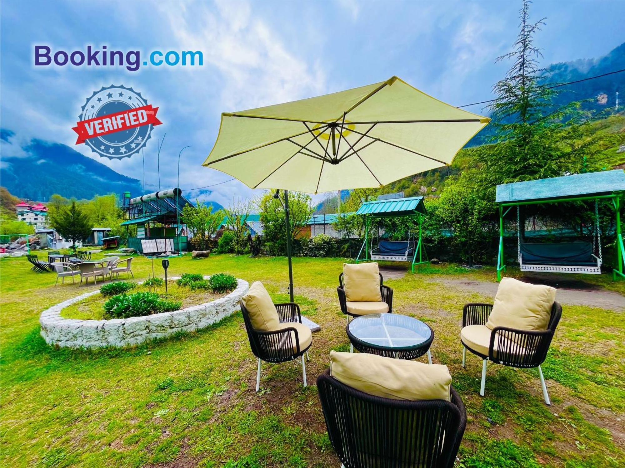 Hotel Himalayan Hill Queen Resort, M98160-43400