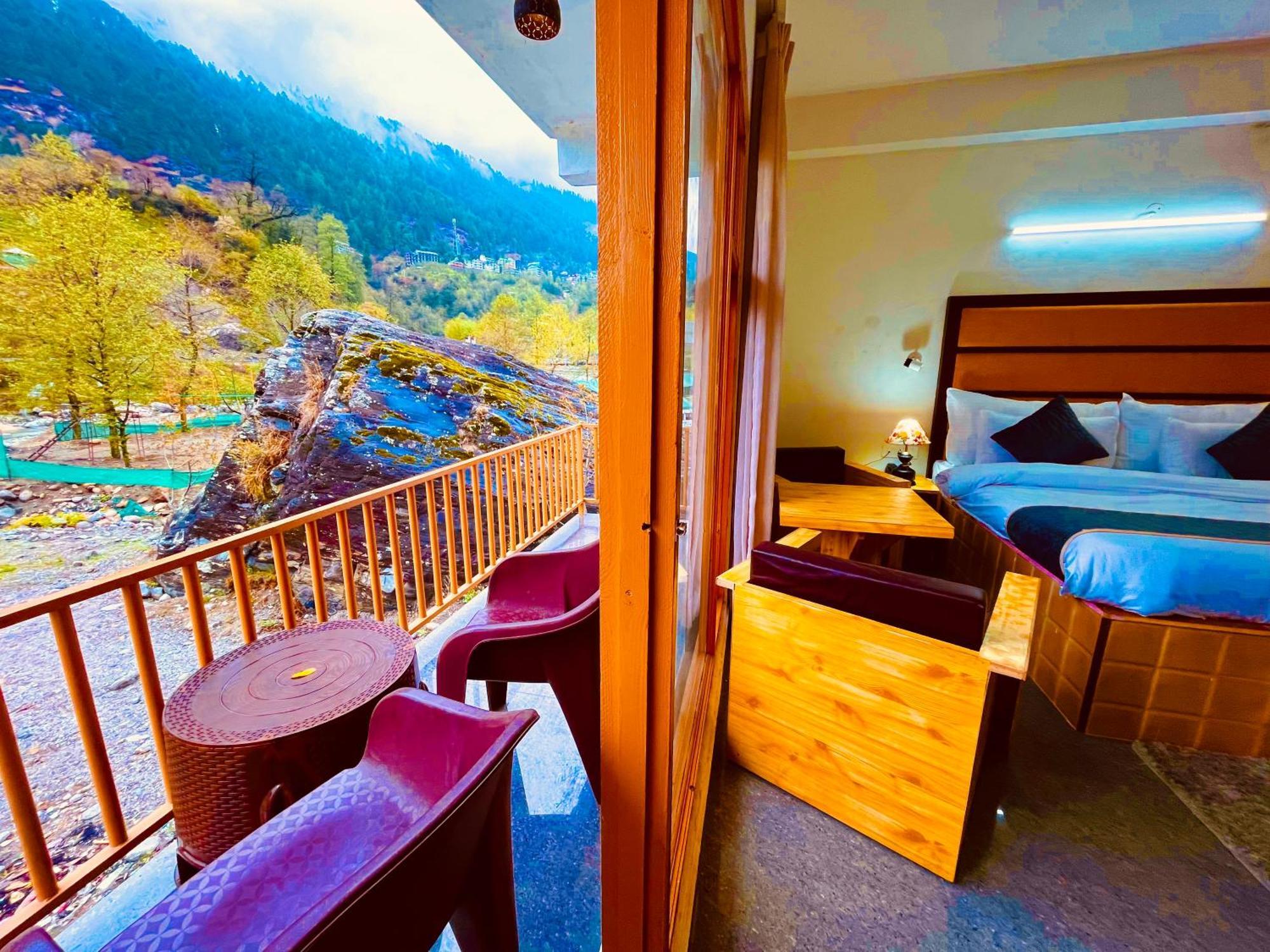 Himalayan Hill Queen Resort, M98160-43400 4*